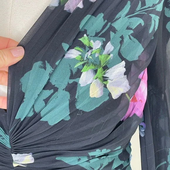 Badgley Mischka Pleated Gown, 8 - Picture 15 of 16